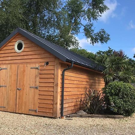 Апартаменты The Potting Shed Сент-Остел Экстерьер фото